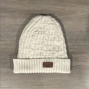 Britt’s Knits‎ Cream Knit Beanie